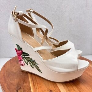 Forever Floral Embroidered Wedge Heels Platform Open‎ Toe White Size 10